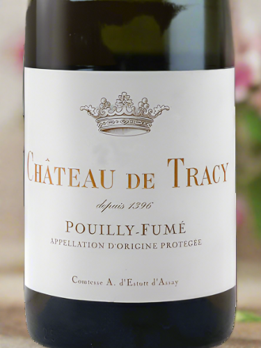 close up shot of the label of 2022 Château de Tracy - Pouilly-Fumé